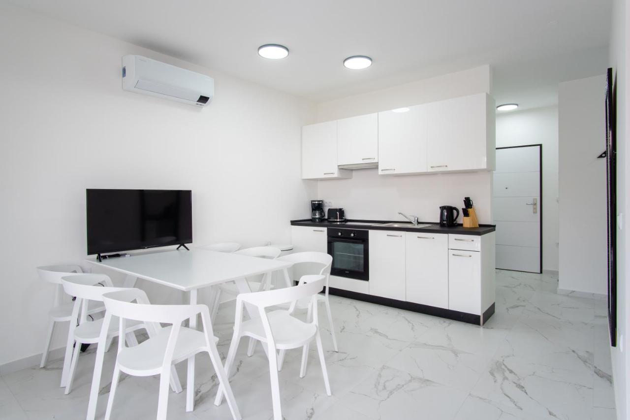 Noa Premium Residence Novalja Exterior photo